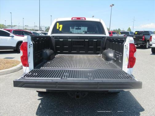 2017 Toyota Tundra SR5