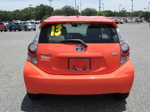 2013 Toyota Prius c Two