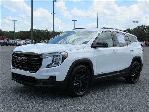 2023 GMC Terrain SLT