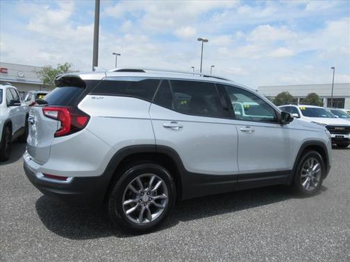 2022 GMC Terrain SLT