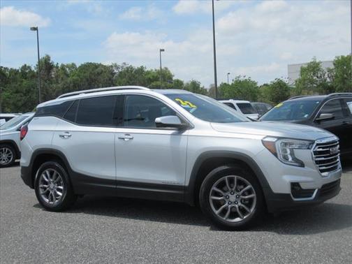 2022 GMC Terrain SLT