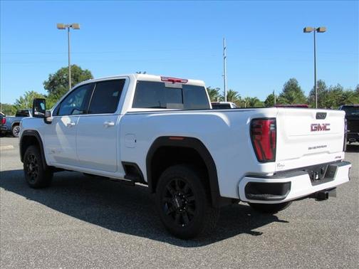 2025 GMC Sierra 2500 AT4