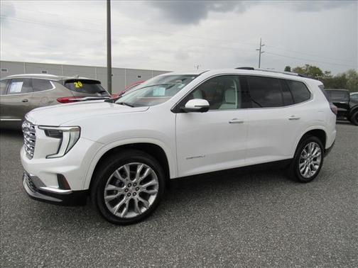 2024 GMC Acadia Denali