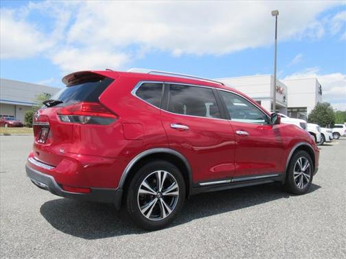 2017 Nissan Rogue SL
