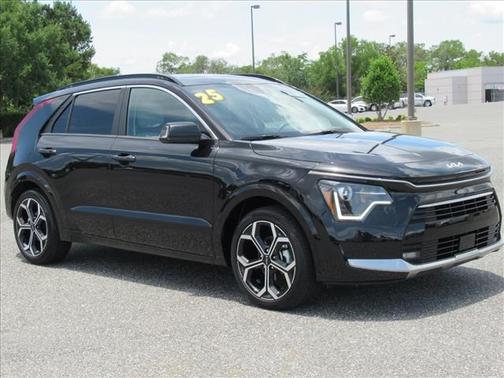 Aurora Black Pearl 2025 Kia Niro Touring