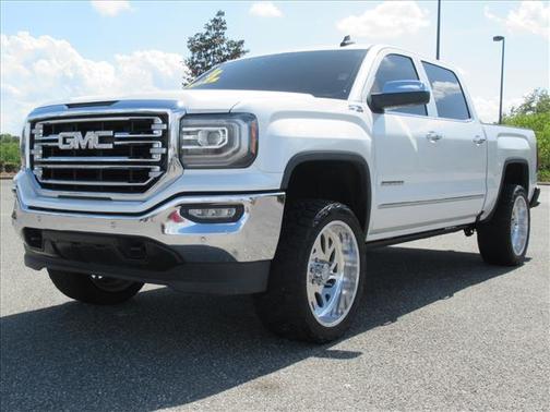 White Frost Tricoat 2018 GMC Sierra 1500 SLT