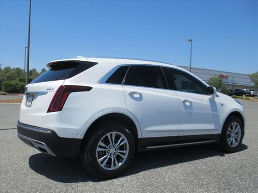 2022 Cadillac XT5 Premium Luxury