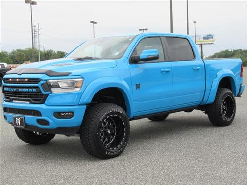 Diamond Black Crystal Pearlcoat 2024 RAM 1500 Laramie