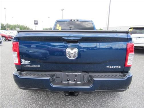Patriot Blue Pearlcoat 2024 RAM 3500 Big Horn Crew Cab 4x4 8' Box