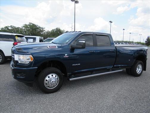Patriot Blue Pearlcoat 2024 RAM 3500 Big Horn Crew Cab 4x4 8' Box