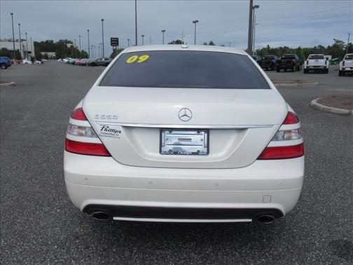 2009 Mercedes-Benz S-Class S 550