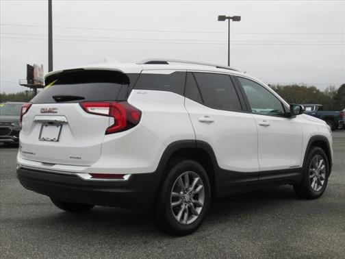 2024 GMC Terrain SLT