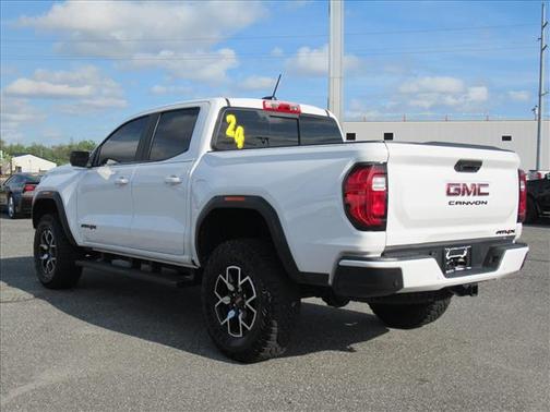2024 GMC Canyon AT4X