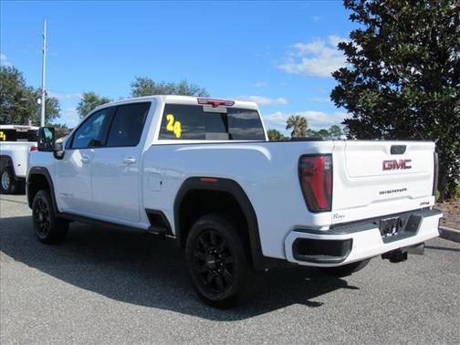 2024 GMC Sierra 2500 AT4
