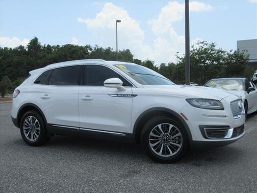 2019 Lincoln Nautilus Select