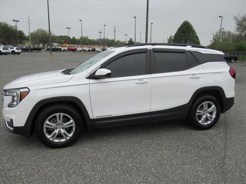 Summit White 2022 GMC Terrain SLE
