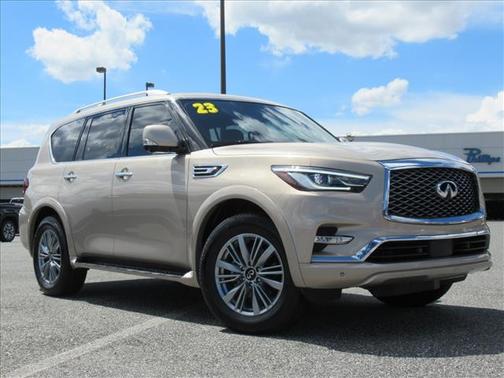 2023 INFINITI QX80 Luxe