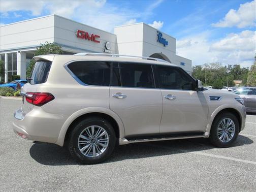 2023 INFINITI QX80 Luxe