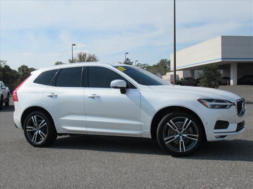 2018 Volvo XC60 T6 Momentum