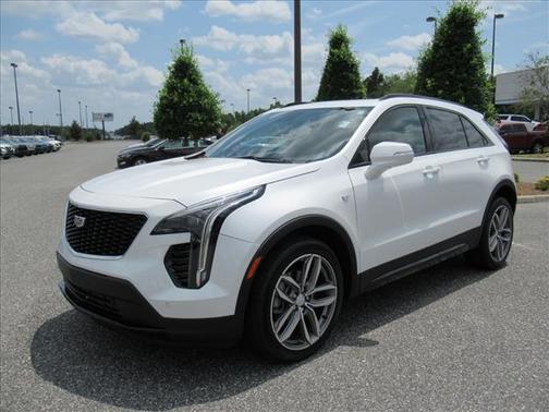 Crystal White Tricoat 2023 Cadillac XT4 Sport