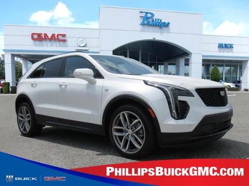 Crystal White Tricoat 2023 Cadillac XT4 Sport