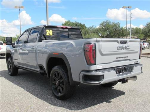 2024 GMC Sierra 2500 AT4