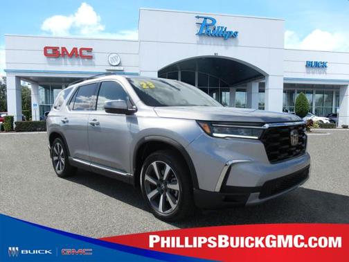 2023 Honda Pilot Touring 8-Passenger