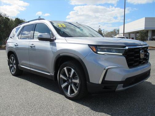 2023 Honda Pilot Touring 8-Passenger