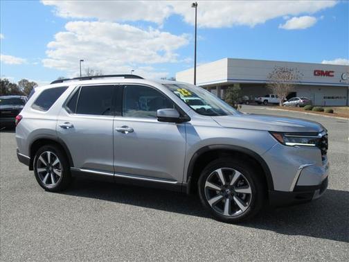 2023 Honda Pilot Touring 8-Passenger