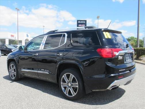 2018 GMC Acadia Denali
