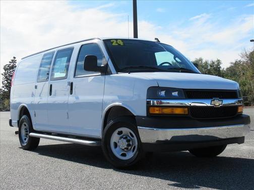 2024 Chevrolet Express 2500 RWD 2500 Regular Wheelbase WT