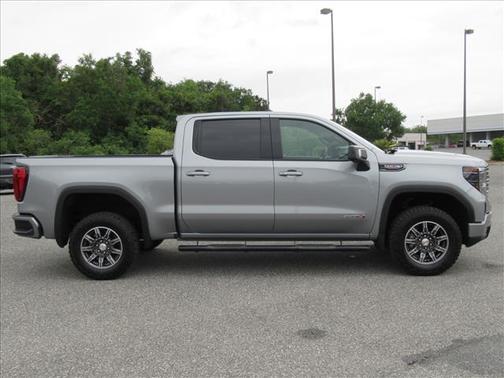 Sterling Metallic 2024 GMC Sierra 1500 AT4