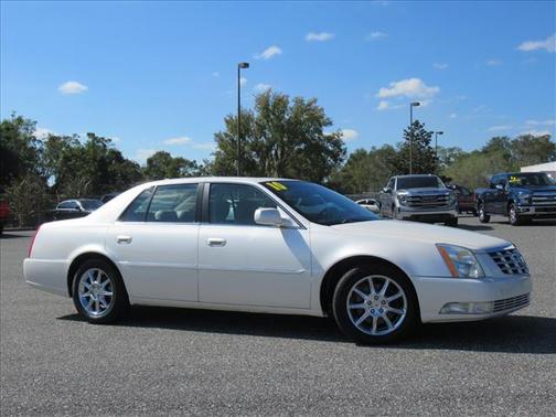 2010 Cadillac DTS Luxury Collection