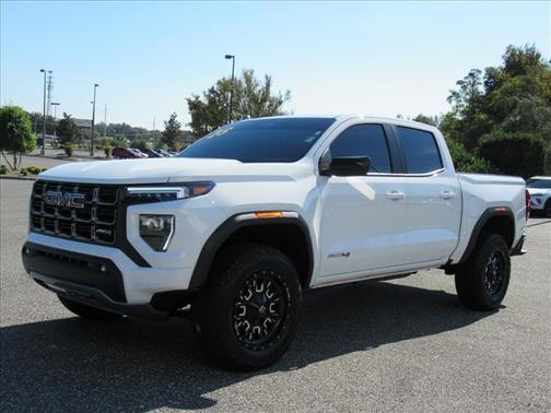 2025 GMC Canyon AT4
