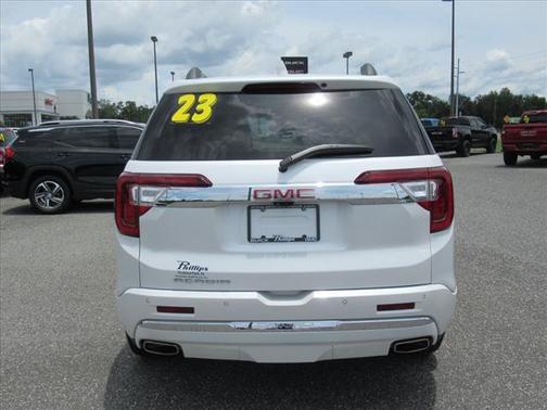 2023 GMC Acadia Denali