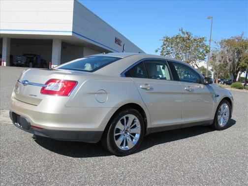 2010 Ford Taurus Limited