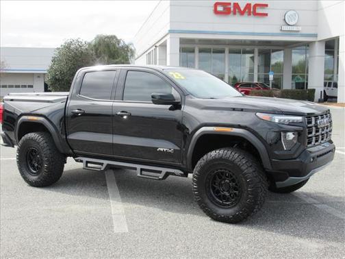 2023 GMC Canyon AT4