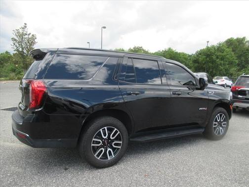 2023 GMC Yukon 4WD AT4