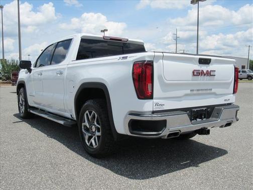 Summit White 2022 GMC Sierra 1500 SLT