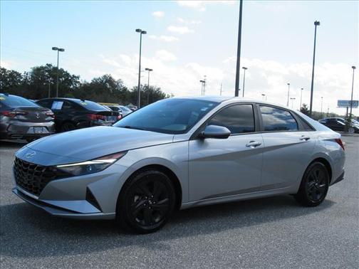 2021 Hyundai ELANTRA SEL