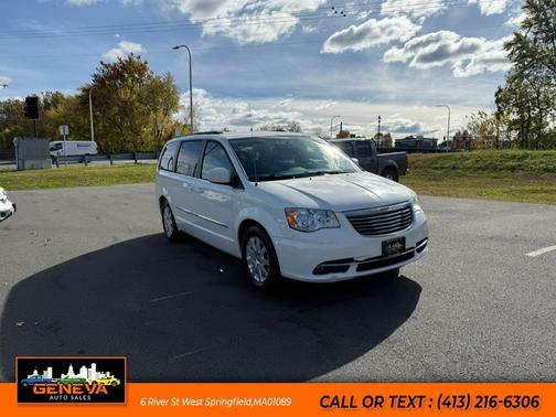 2013 Chrysler Town & Country Touring