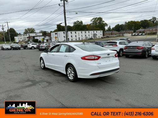 2014 Ford Fusion SE