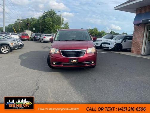 2015 Chrysler Town & Country Touring