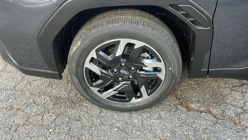 2025 Subaru Forester Hybrid Premium