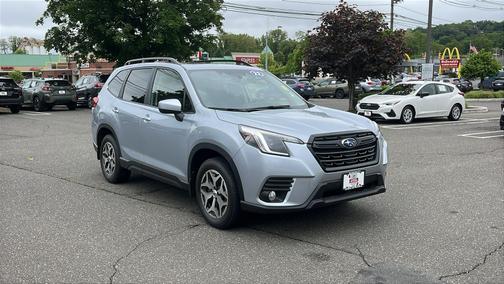 2022 Subaru Forester Premium