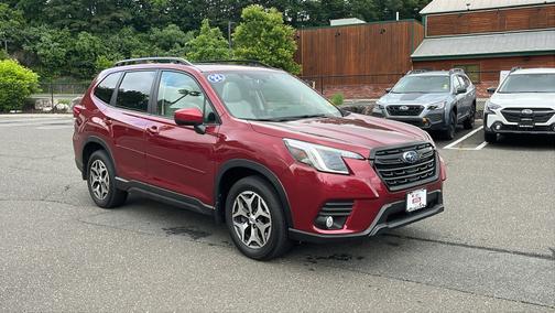 2022 Subaru Forester Premium