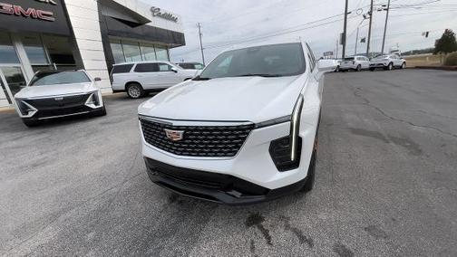 2025 Cadillac XT4 Premium Luxury