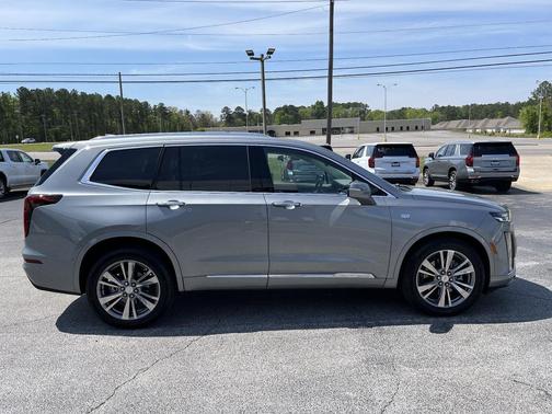 2024 Cadillac XT6 Premium Luxury FWD