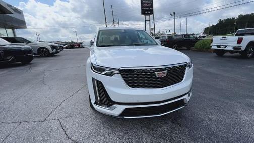 2025 Cadillac XT6 Premium Luxury FWD