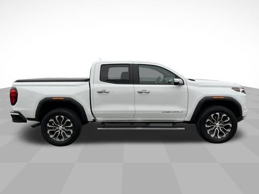 2023 GMC Canyon Denali
